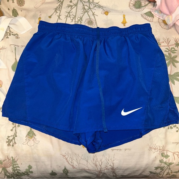Nike blue shorts - Picture 1 of 3